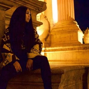 Meet your Posher, Ju